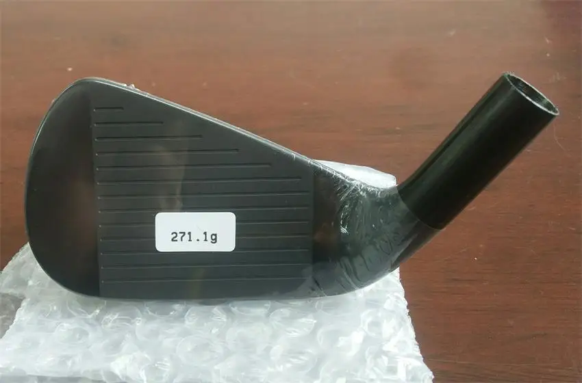B702black-1