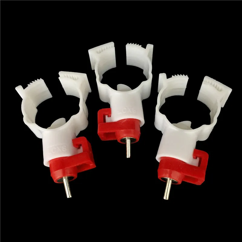 100pcs Water Ball Nipple Chicken Feeders Drinkers Chicken Coop Feeder Screw Drinkers Waterer 360 Angle Fast Shipping