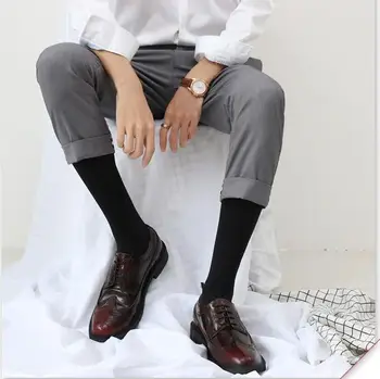 

Genuine Leather Men's Dress Shoes Red Wedding Smart Casual Shoes Patent Leather Flats Carved Brogues Male Mix Colour Oxfords