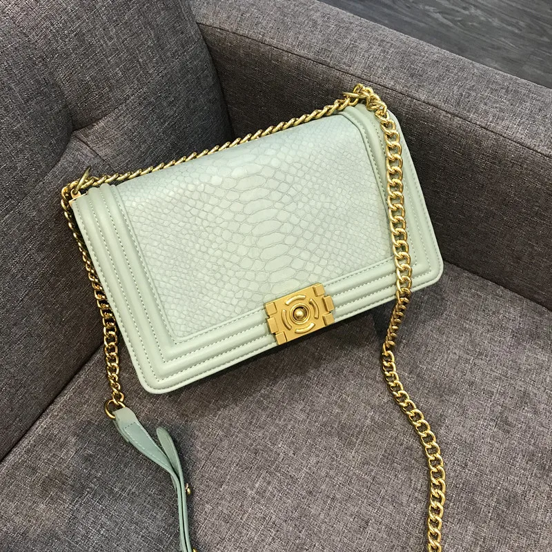 

Retro Solid Small Square Bag 2019 Fall New Fashion Women Messenger Bag Serpentine Chain Bag Casual Female Shoulder Crossbody Bag