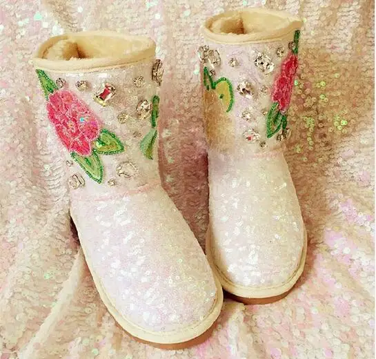 2016 Fashion Rhinestone Mid-Calf Fur Inside Boots Glittering Beading Flower Women Snow Boots Size 35 to 40 Flat Warm Boots