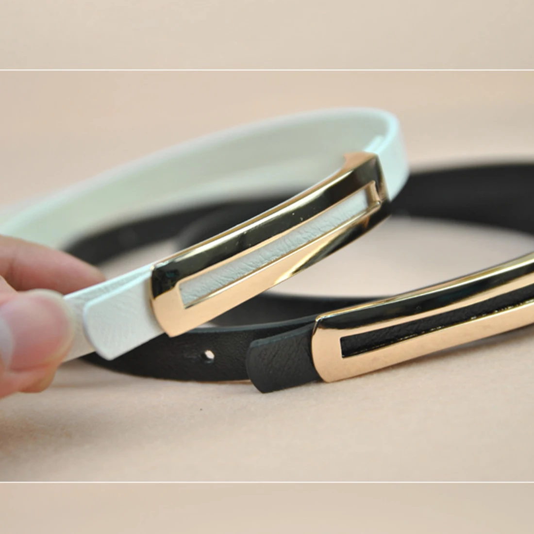 

Black White Lady Girl Casual Skinny Waist Belt Leather Narrow Thin Glossy Waistband Female Cummerbund For Apparel Accessories