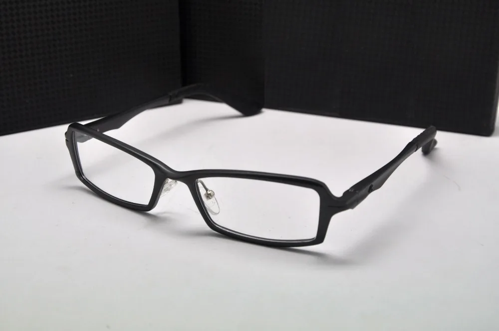

NEW HIGH-GRADE SUPER LIGHT ALUMINUM MAGNESIUM AVIATION MATERIALS SPRING LEG BLACK OPTICAL GLASSES FRAME MYOPIA PRESBYOPIA LENS