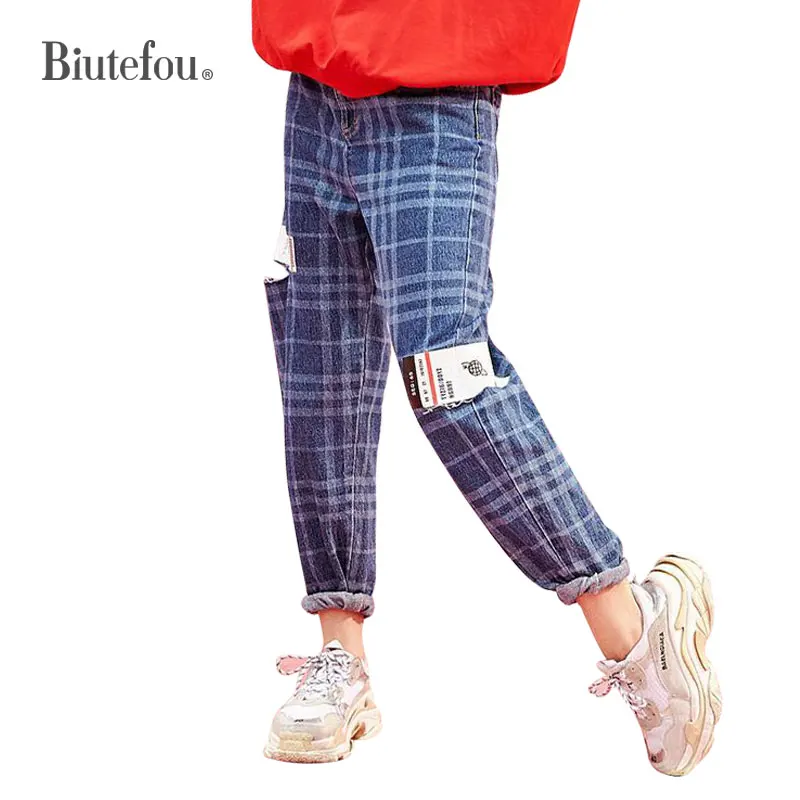 

2019 Spring and summer denim loose pants thin patch designs hole women jeans
