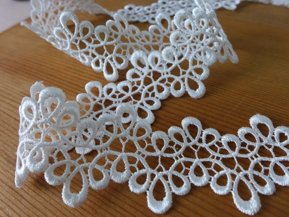 

5 Yards/lot 3cm Width Fashion Hollowed Out White Glossy Lace Ribbon DIY Handmade Lace Fabric Trims For Home Decor, Cake Decor