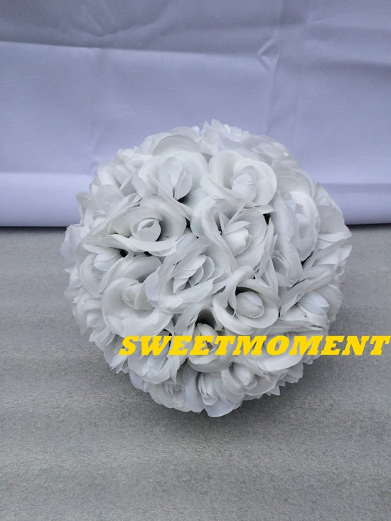 

4PCS White Fabric Rose Flower Ball