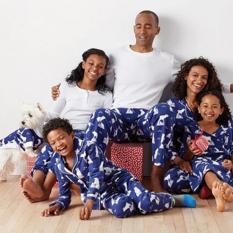 Рождественский пижамный комплект для всей семьи, модная Новогодняя одежда для взрослых, женщин, мужчин и детей Новинка года, лидер продаж, пижамный комплект для всей семьи