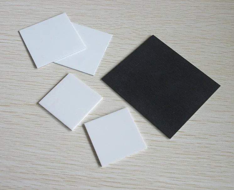 Полированный циркониевый керамический лист теплоотвод Нефритовая плита высокотемпературная изоляция пьезоэлектрический Специальный белый черный на заказ