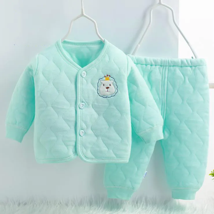 

The newborn's thermal underwear set, with a cartoon top.