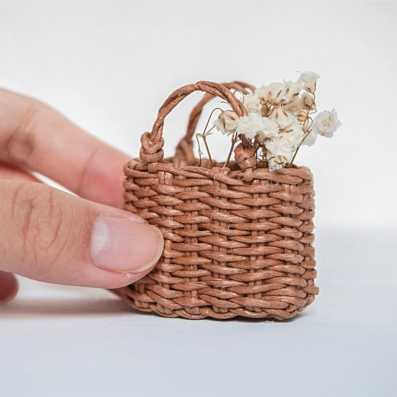 

1PCS Forest Style Rattan Hand bag Basket Cute Straw Plaited Bag for Blyth Azone MMK, licca 1/6 Dolls accessories