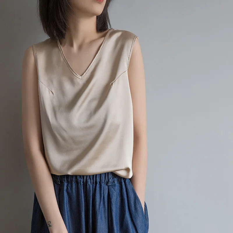 

2019 Summer sexal Satin Top 088-02