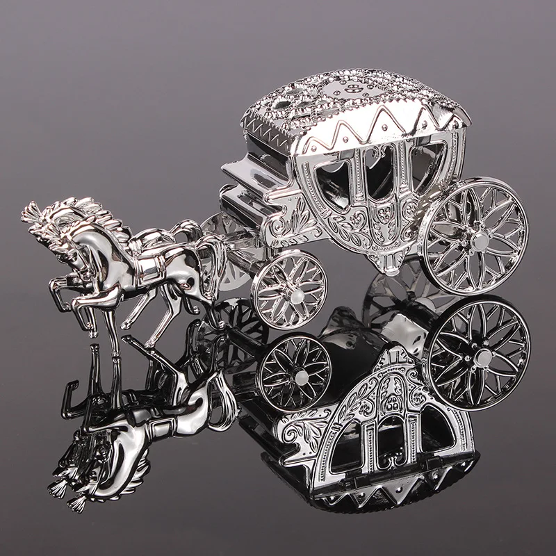 

2pcs Cinderella Theme Silver Royal Carriage Design Candy Gift Boxes Wedding Party Favor Box Wedding Box Party Candy Box