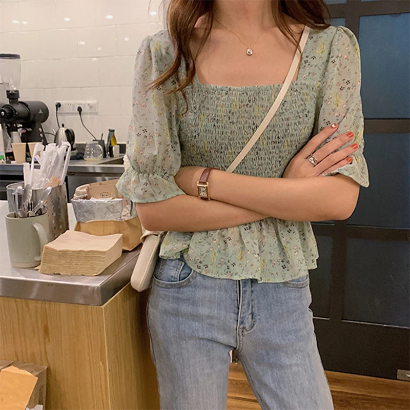 

Korean Style Women Square Neck Blouse Female Floral Print Ruffle Short Chiffon Blouse Ladies Puff Sleeve Blouse Shirt for Party