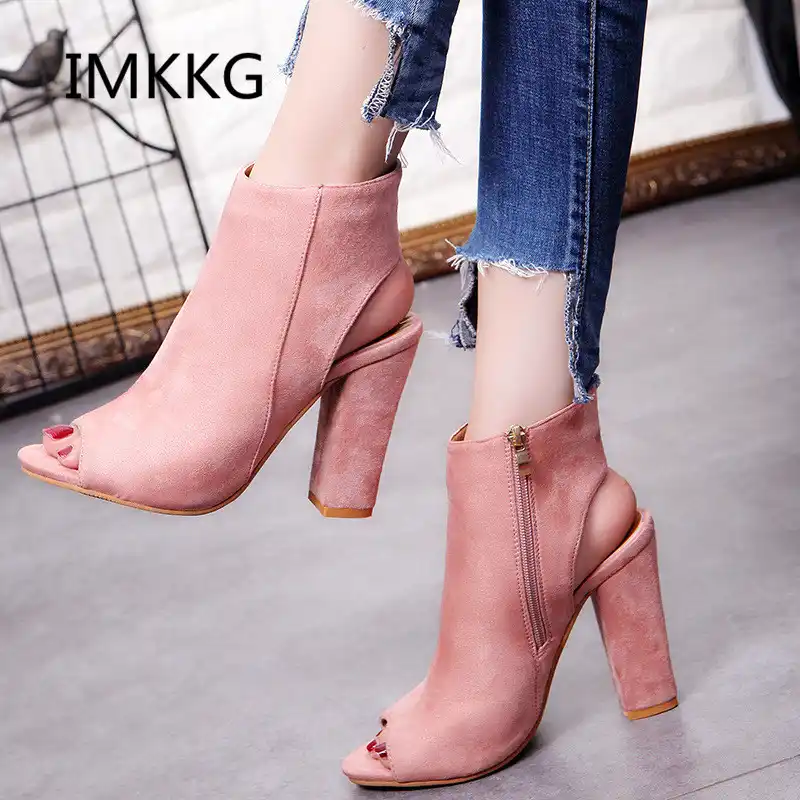 stylish sandal heel