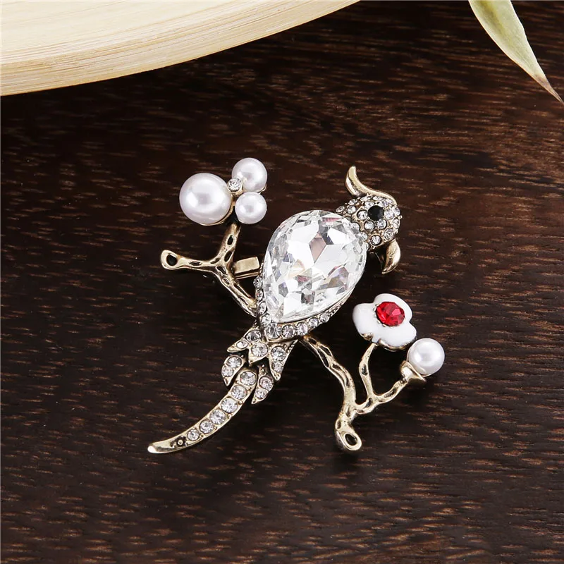 TDQUEEN Brooches Large Crystal Bird Pins and Brooches Gold-color Safety Pin Jewelry Simulated Pearl Wedding Brooch for Women 1