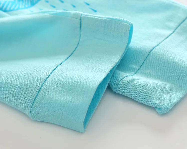 4004704669_2068599042