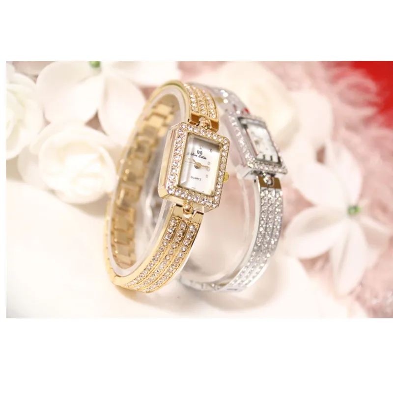 جديد حار سلسلة ووتش الراقية قائمة مرتبطة مخصص المرأة الجدول مستطيلة كامل حجر الراين الإناث الجدول