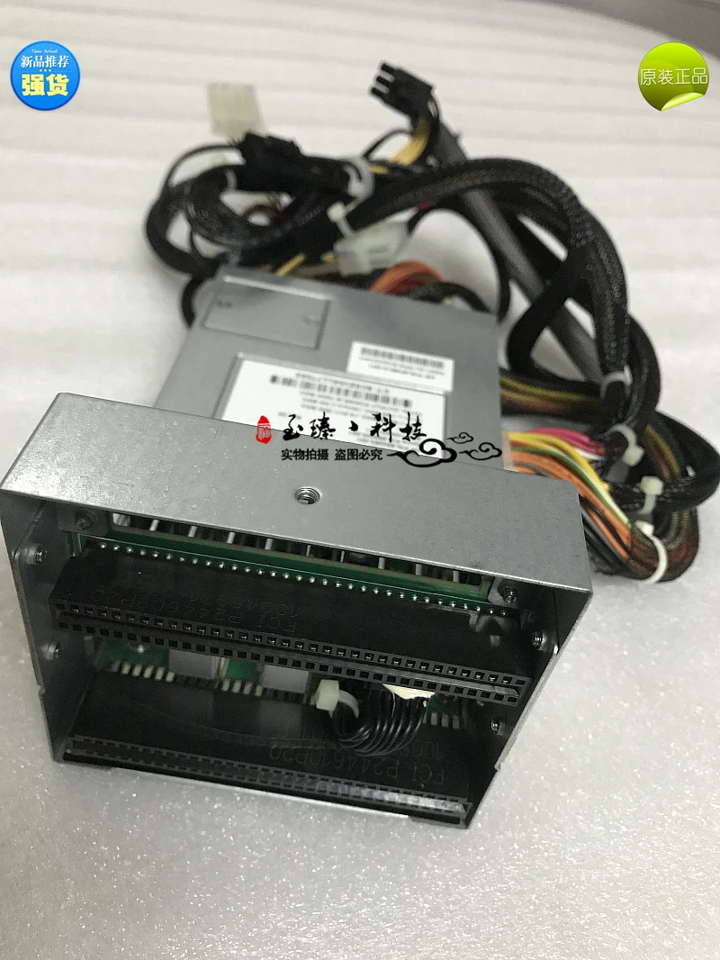 

HP ProLiant ML310e G8 V2 Power Splitter 676813-001 663263-001