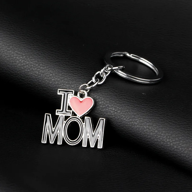 ; Новинка; футболка с надписью «I love mom»(«Я люблю маму» dad papa» или «I love mama» сердце брелок, цепочка для ключей Семья Рюкзак Пряжка автомобильный брелок для ключей отцов День матери брелки для ключей слесарные