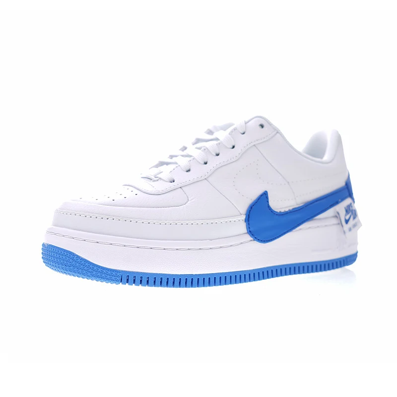 نايك سلاح الجو 1 المهرج XX أصيلة المرأة التزلج أحذية مريحة في الهواء الطلق أحذية رياضية مصمم الأحذية AO1220