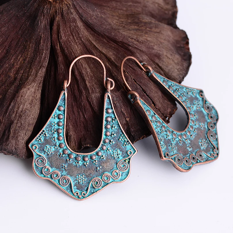

2018 New Antique Vintage Blue Copper Dangle Earrings Retro Hollow Triangle Round Drop Earring For Women Bohemian Jewelry