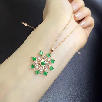 

Qi Xuan_Fashion Jewelry_Colombian Green Stone Snowflake Necklaces_Rose Gold Color Pendant Necklaces_Factory Directly Sales