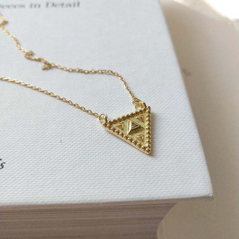 Качественное ожерелье из стерлингового серебра 925 пробы, треугольные Подвески золотого цвета, простое Трендовое ожерелье нового дизайна, модное индивидуальное ювелирное изделие