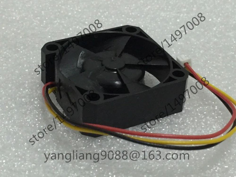 Серверный охлаждающий вентилятор NIDEC DF310RF05L1C 01 DC 5V 0.10A 3 Wire 30x30x10 мм|square fan|server fan30mm fan