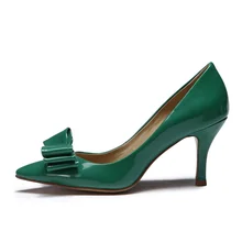 Модные женские туфли-лодочки в американском стиле из лакированной кожи с бантом на тонком высоком каблуке; Цвет зеленый; женские офисные туфли из органической кожи