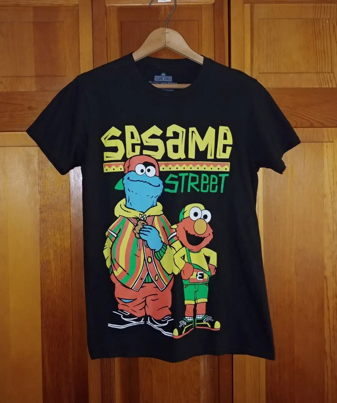 

Sesame Street 2017 Size Small Black Tshirt Reggae Elmo Cookie Monster Red/Yellow Cartoon t shirt men Unisex New Fashion tshirt