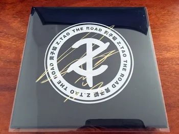 

TAO Z.TAO autographed authentic signed album 2016 The Road 2CD+DVD limited version