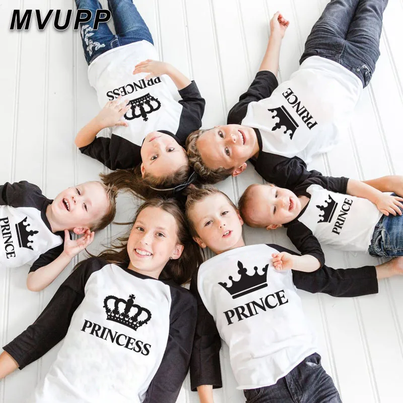 

King Queen family matching clothes mommy and me long t shirt baseball tees mother daughter outfits father son look mom patchwork