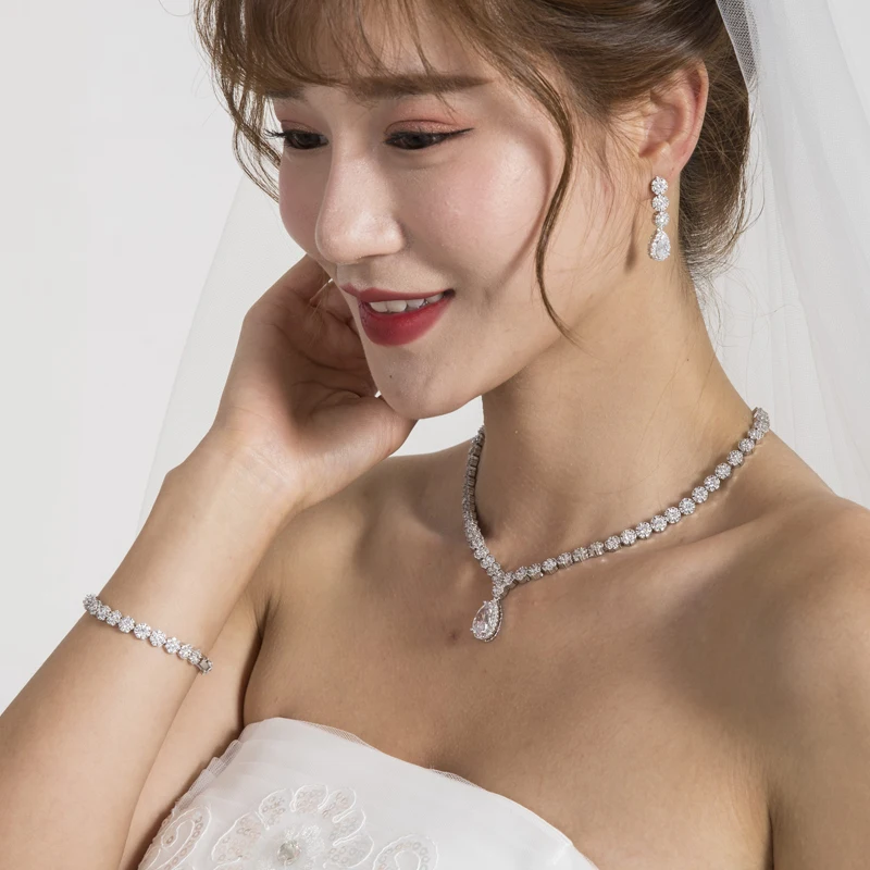 

New Arrival Blue / Clear Teardrop and Flower Cubic Zirconia CZ Crystal Necklace and Earring Wedding Bridal Jewelry Set