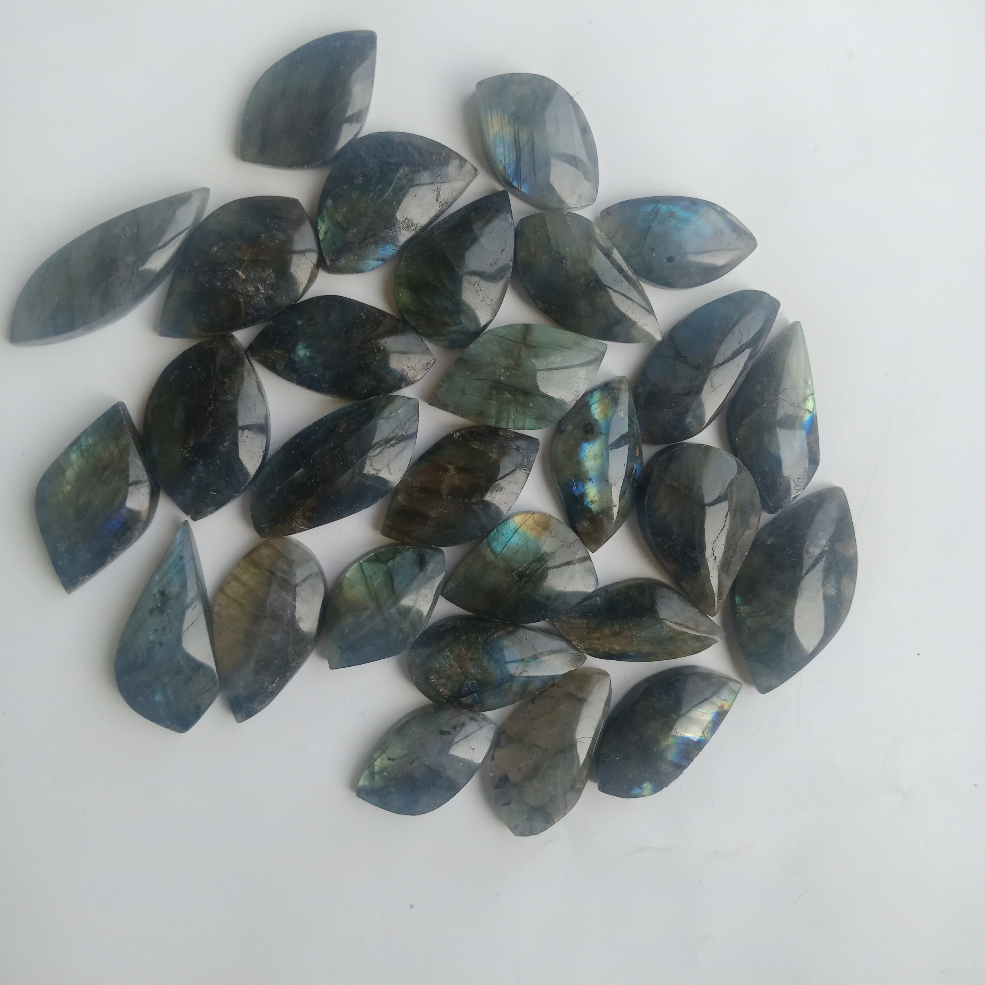 

Wholesale Price Natural Labradorite Stone For Making Pendant GM