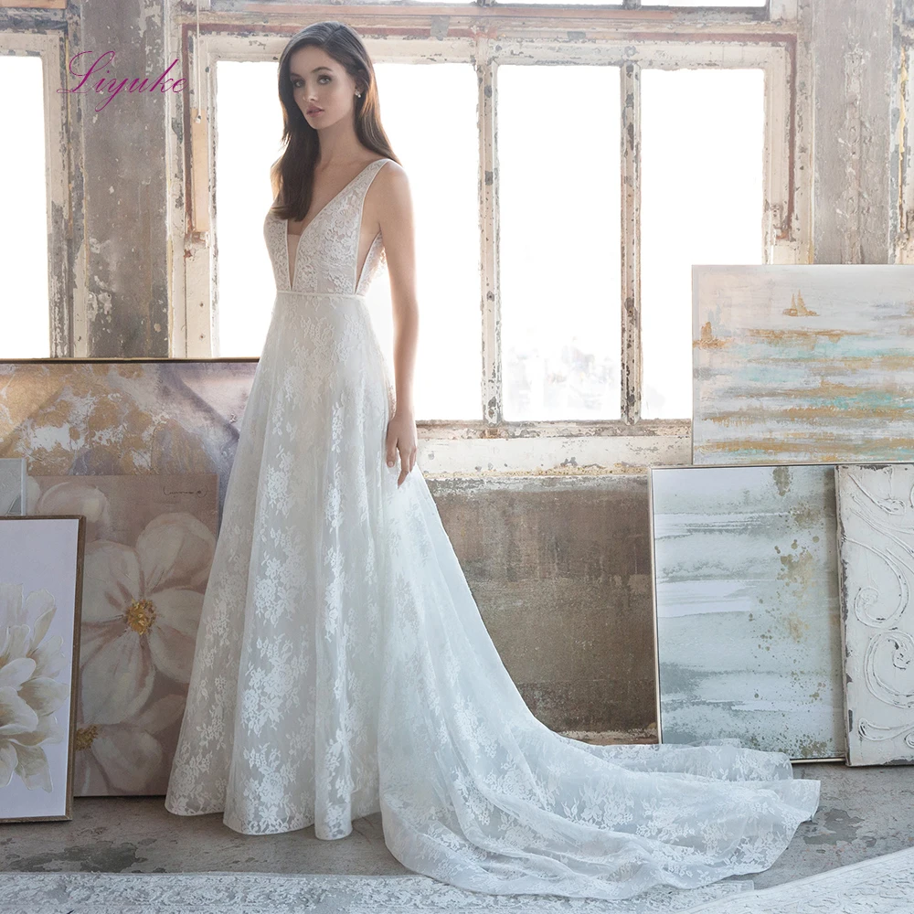 

Liyuke 2019 Married A-line Wedding Dress Lace Appliques V-neck Tank Sleeves Backless Customized Floor-length