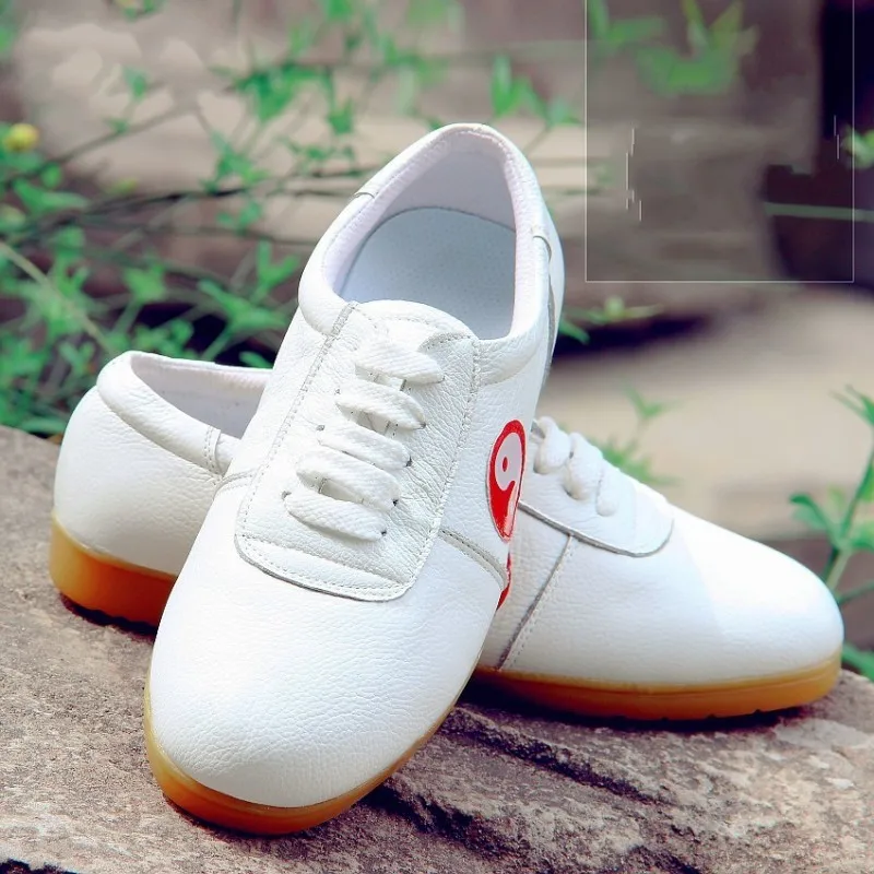 Профессиональная обувь кунг-фу из натуральной кожи на плоской подошве со шнуровкой; кроссовки для бега; кроссовки для тренировок; белые кроссовки унисекс с крыльями; Chun - Цвет: white