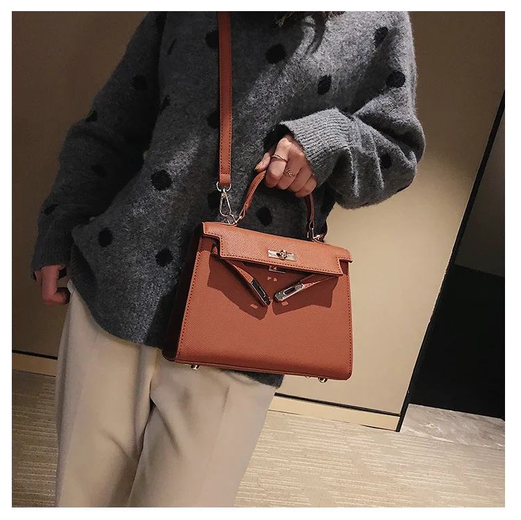 

Camelia Shoulder Bag synthetic leather Celebrity Bag