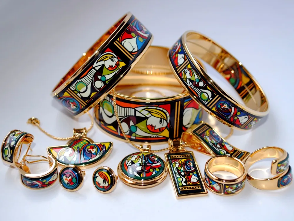 

Cloisonne enamel jewelry European and American style Bracelet ，ring ，earrings， necklace and pendant 5-piece set