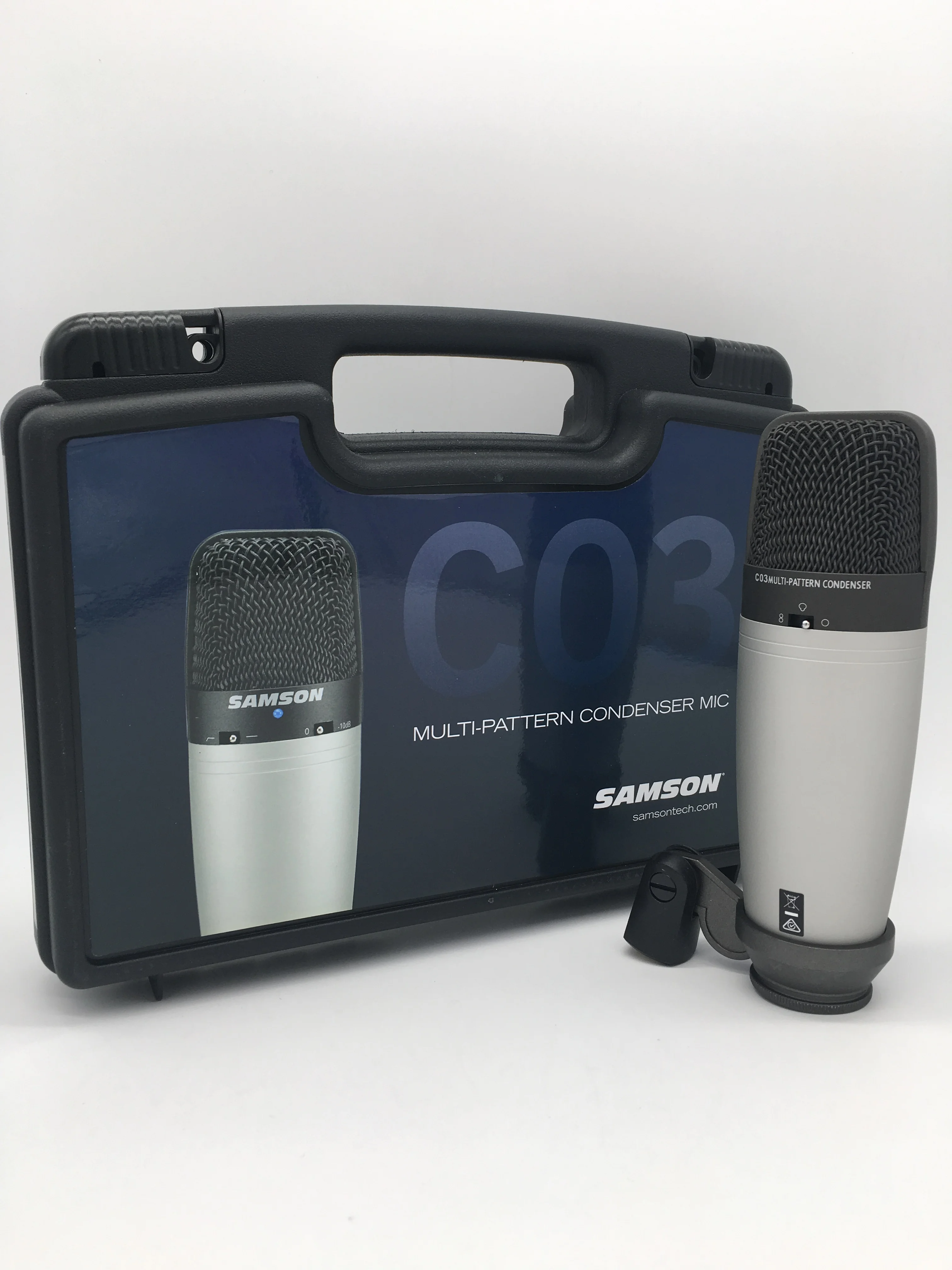 SAMSON C03 с большой диафрагмой мульти-шаблон Студийный конденсаторный микрофон с поворотной подставкой крепление и чехол для переноски для записи звука