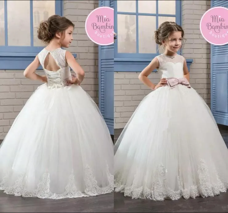 

Little Girls Princess Ball Gown Tulle Flower Girls Dresses Sheer Crew Neck Lace Appliqued Corset Back Girls Communion Dress
