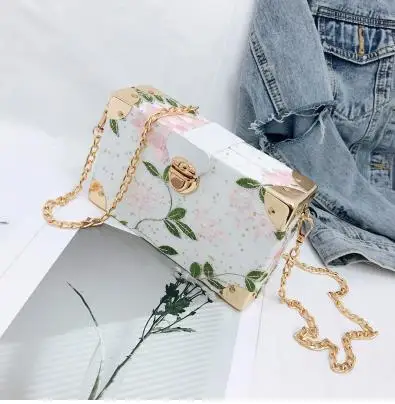 Элегантный цветочный узор модный дизайн коробки из искусственной кожи вечерние клатч сумка на цепочке кошелек для женщин Кроссбоди мини сумка-мессенджер с клапаном - Цвет: White