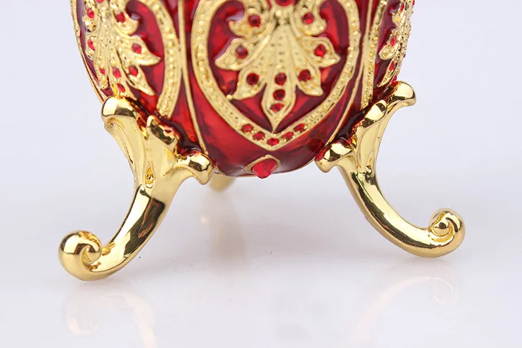 Figurine for Home Decoration
