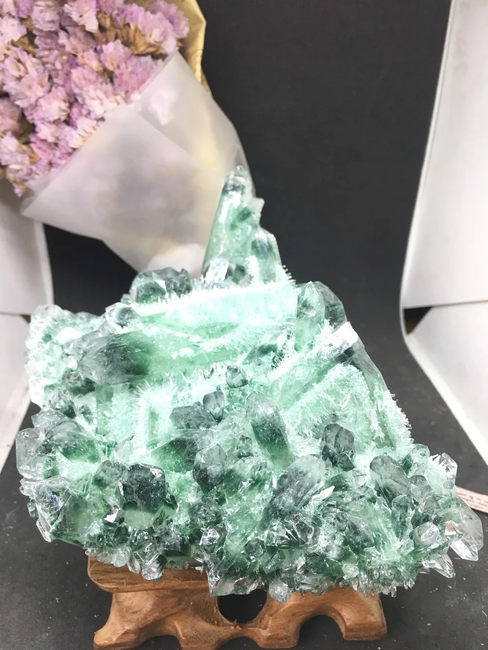 

PRETTY Aura Quartz Crystal Bismuth Titanium Silicon Clusters SPECIMEN Add the base
