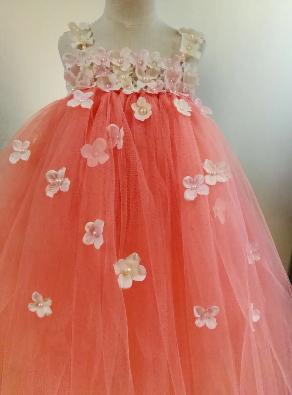 Cute Baby Girls Flower Petals Tutu Dress Kids Crochet Tulle Long Dress Ball Gown with Straps Children Wedding Bridal Party Dress