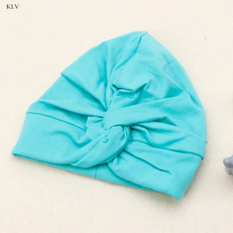 KLV, милая хлопковая детская шапка, мягкая шапка-тюрбан с узлом, летняя шапка для новорожденных, шапка для маленьких девочек, аксессуары для волос, 8 цветов