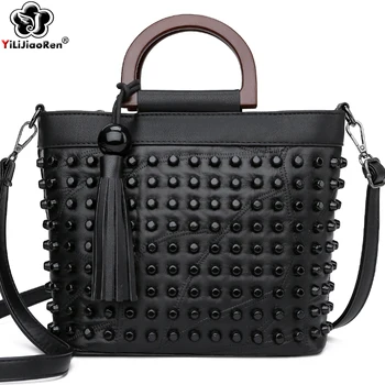 Fashion Sheepskin Leather Women Handbag Luxury Rivet Ladies Hand Bags Tote Bag Famous Brand Messenger Crossbody Bags for Women nvrenlian metal ring women handbag leather tote woman fashion shoulder bag brand design ladies messenger bags
