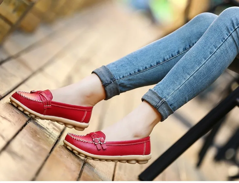 Soft Genuine Leather Shoes Women Slip On Woman Loafers Moccasins Female Flats Casual Women's Buckle Boat Shoe Plush Size 35-41 18