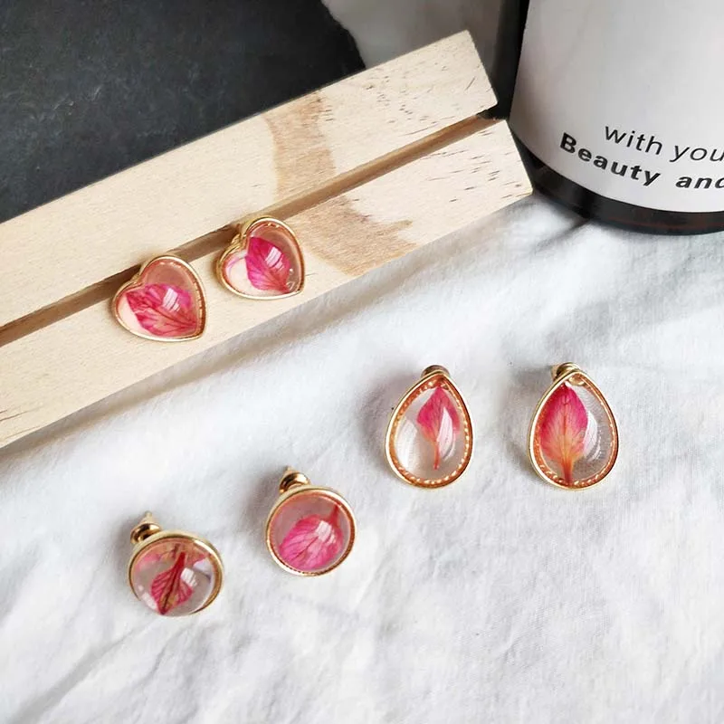 Сладкий розовый цветок сердце серьги гвоздики для женщин Корейская высушенная Роза лепесток воды падение круглые серьги из полимеров партии девушки подарок ювелирные изделия