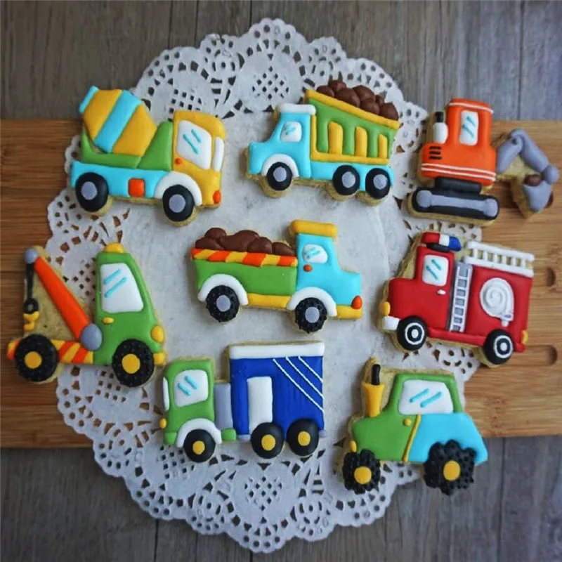 

8Pcs/Set DIY Cartoon Car Shaped 3D Cookie Cutter Biscuit Cookie Molds Fondant Sugarcraft Embossing Mold Kitchen Accessories