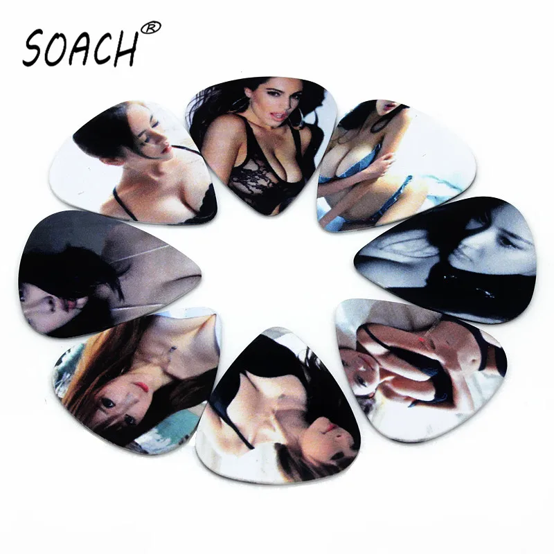 

SOACH 50pcs beautiful sexy girl picks Guitar Picks size 1.0mm guitar paddle Guitar Accessories ukulele bass